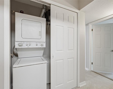 1695 Lee Road - Photo Thumbnail 6