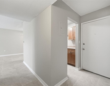 1695 Lee Road - Photo Thumbnail 3