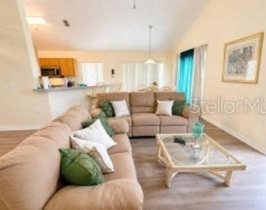176 Harpersfield Street - Photo Thumbnail 7