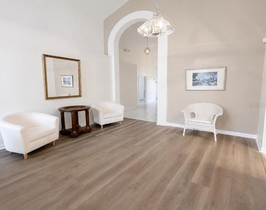 176 Harpersfield Street - Photo Thumbnail 2