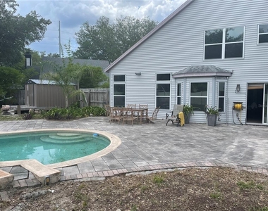 9828 Bubbling Brook Court - Photo Thumbnail 18
