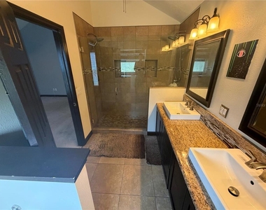 9828 Bubbling Brook Court - Photo Thumbnail 11