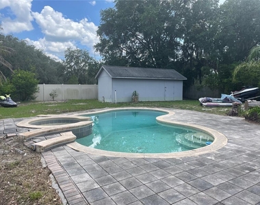 9828 Bubbling Brook Court - Photo Thumbnail 19