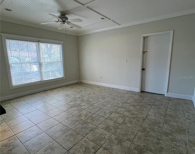 3222 Hammersmith Road - Photo Thumbnail 4