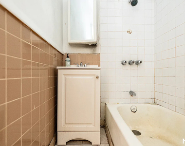 191 Graham Ave - Photo Thumbnail 3