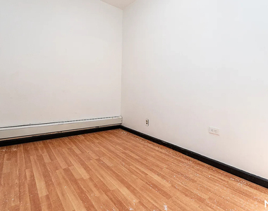 191 Graham Ave - Photo Thumbnail 9