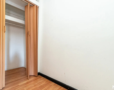 191 Graham Ave - Photo Thumbnail 16