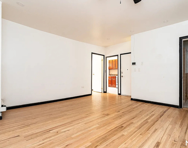 191 Graham Ave - Photo Thumbnail 11