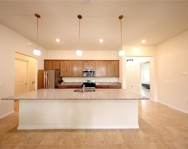 8322 Park Cliff Way - Photo Thumbnail 6