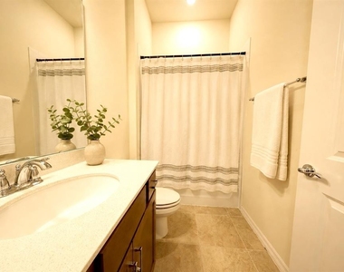 8322 Park Cliff Way - Photo Thumbnail 14