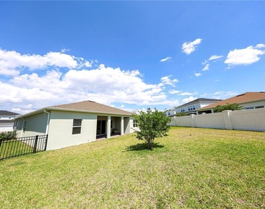 8322 Park Cliff Way - Photo Thumbnail 19
