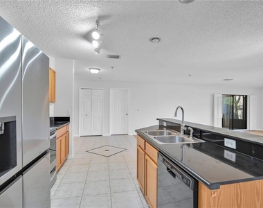 550 Via Del Oro Drive - Photo Thumbnail 9