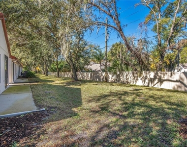 550 Via Del Oro Drive - Photo Thumbnail 23