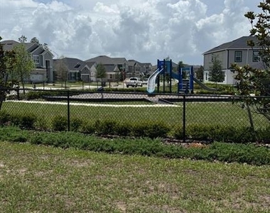 564 Pothos Street - Photo Thumbnail 15