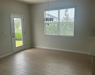 564 Pothos Street - Photo Thumbnail 3