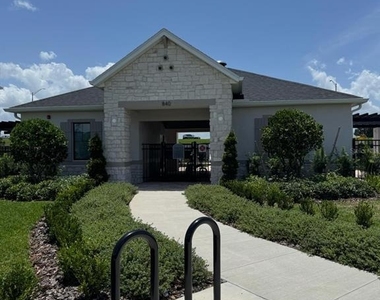 564 Pothos Street - Photo Thumbnail 12