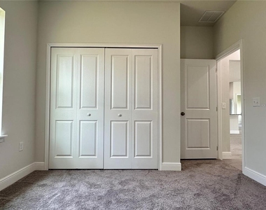 149 Maple Drive - Photo Thumbnail 12