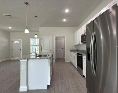 149 Maple Drive - Photo Thumbnail 6