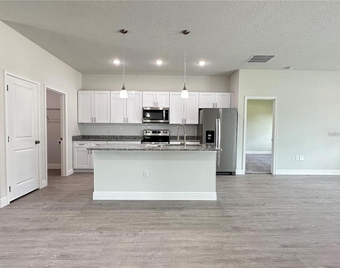 149 Maple Drive - Photo Thumbnail 7