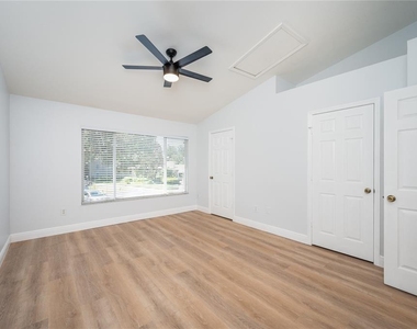 1150 Vineland Place - Photo Thumbnail 20