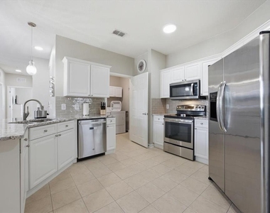 301 Terrace Ridge Circle - Photo Thumbnail 4