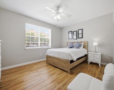 301 Terrace Ridge Circle - Photo Thumbnail 20