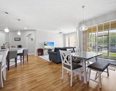 301 Terrace Ridge Circle - Photo Thumbnail 8