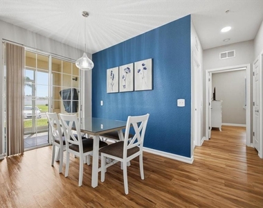 301 Terrace Ridge Circle - Photo Thumbnail 7