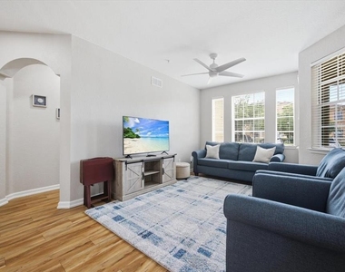 301 Terrace Ridge Circle - Photo Thumbnail 10