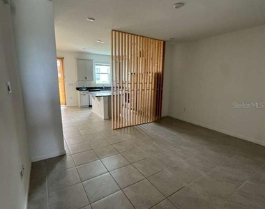 9080 Ocean Tide Way - Photo Thumbnail 2