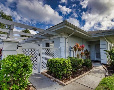 208 Cerromar Way S - Photo Thumbnail 3