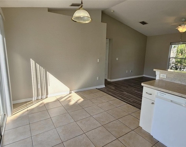 2856 Billberry Street - Photo Thumbnail 12