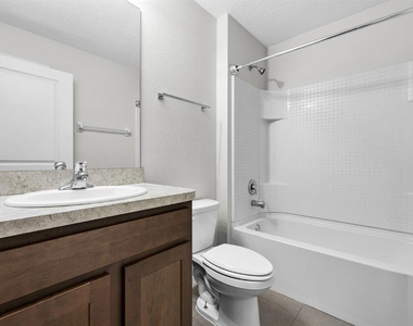 896 Nw 253rd Drive - Photo Thumbnail 13