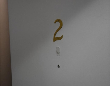 219 W Burke Street - Photo Thumbnail 2