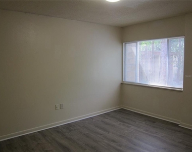 300 Nw 20th Avenue - Photo Thumbnail 3