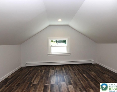 151 Dogwood Drive - Photo Thumbnail 12