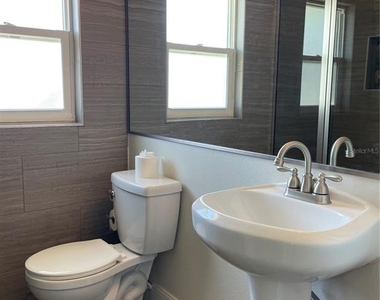 16931 Franklin Avenue - Photo Thumbnail 17