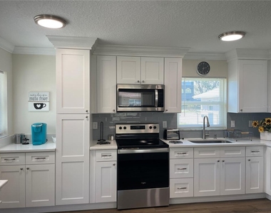 16931 Franklin Avenue - Photo Thumbnail 2