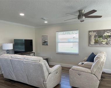 16931 Franklin Avenue - Photo Thumbnail 8