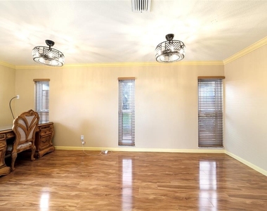5330 Kings Court - Photo Thumbnail 34