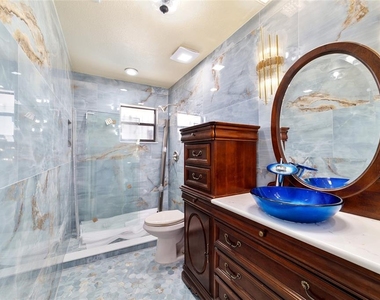 5330 Kings Court - Photo Thumbnail 31
