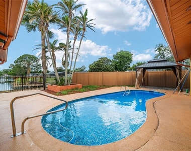 5330 Kings Court - Photo Thumbnail 17