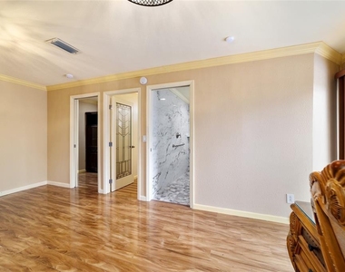 5330 Kings Court - Photo Thumbnail 41