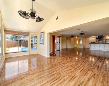 5330 Kings Court - Photo Thumbnail 25
