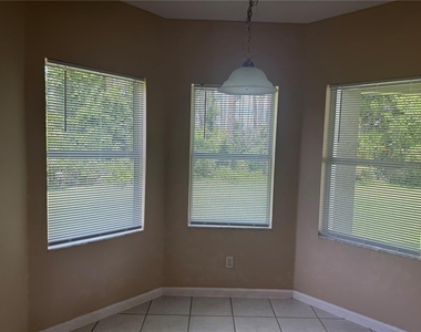 18 Poinbury Drive - Photo Thumbnail 10