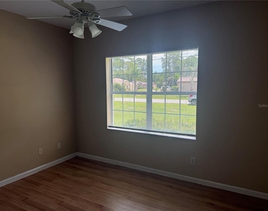 18 Poinbury Drive - Photo Thumbnail 14