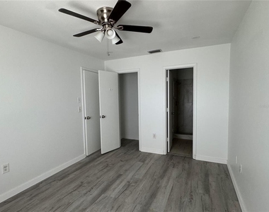 6428 Hamlet Drive - Photo Thumbnail 17