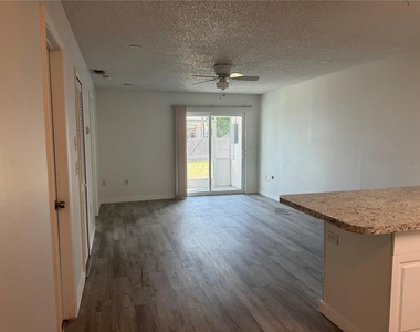 6428 Hamlet Drive - Photo Thumbnail 1