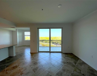 14041 Heritage Landing Boulevard - Photo Thumbnail 11