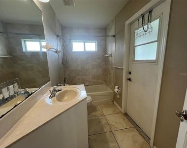 3605 Caballero Avenue - Photo Thumbnail 11